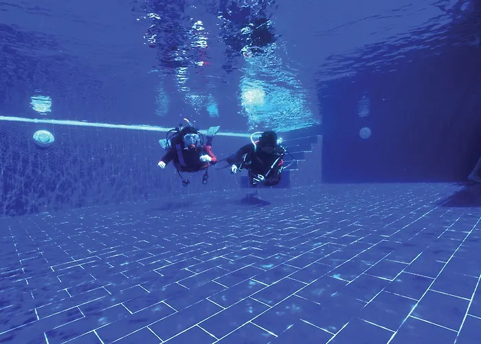リゾート Wreck Divers & Restaurant トゥランベン