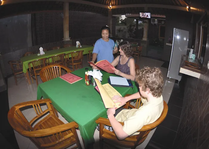 Wreck Divers & Restaurant